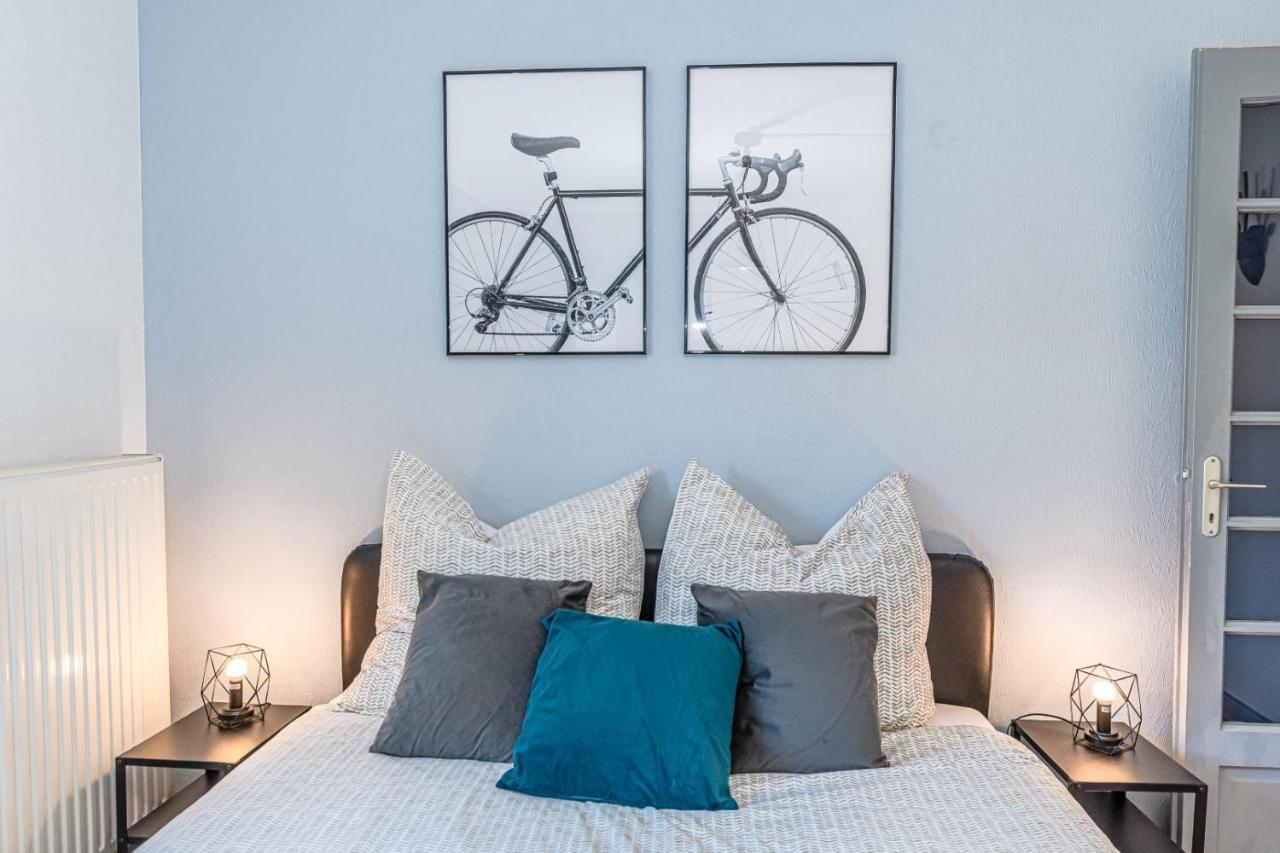 1 Studio & 4 Appts - 1 A 4 Lits - 1 A 7 Pers - 1 Immeuble - Confort, Flexibilite ------ English - 1 Studio & 4 Apts - 1 To 4 Beds - 1 To 7 Guests - Same Building - Comfort, Flexibility Hayange 外观 照片