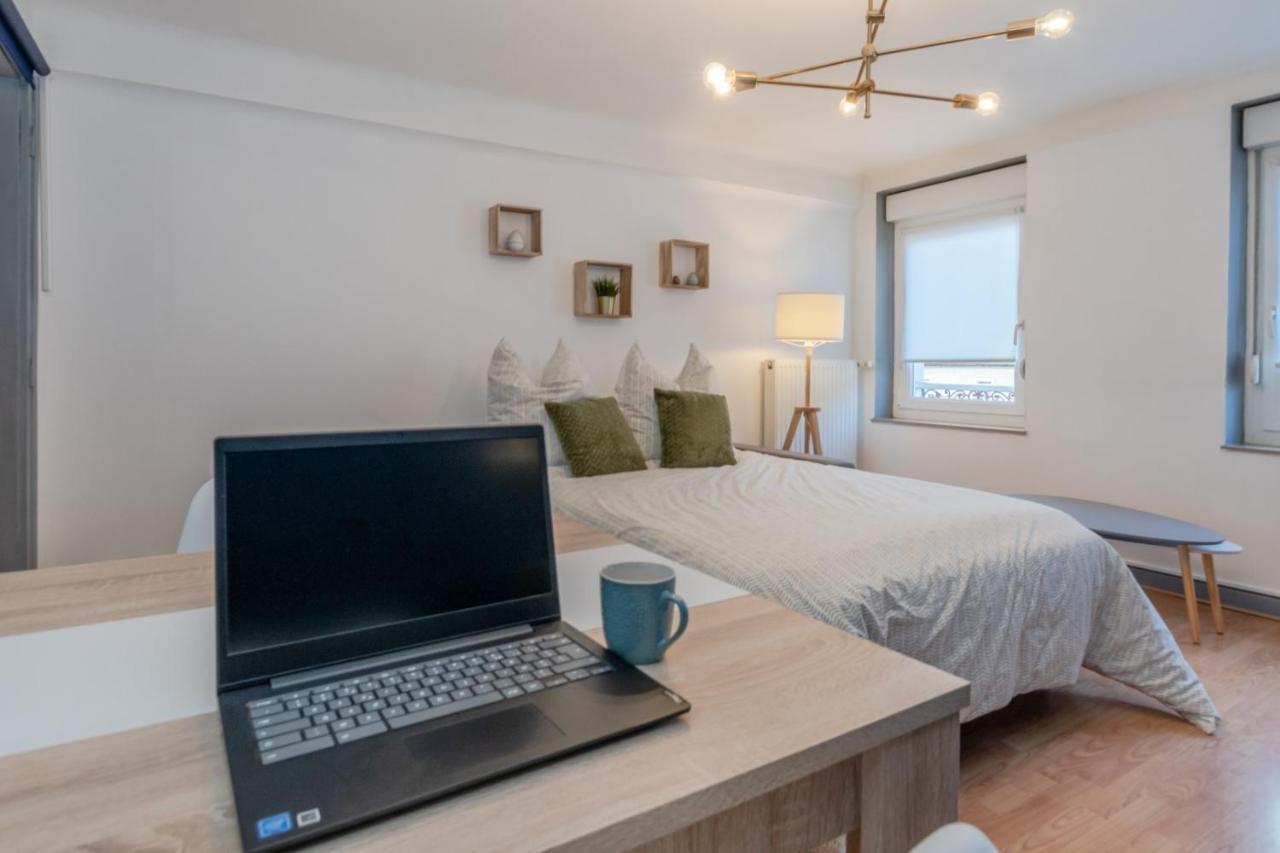 1 Studio & 4 Appts - 1 A 4 Lits - 1 A 7 Pers - 1 Immeuble - Confort, Flexibilite ------ English - 1 Studio & 4 Apts - 1 To 4 Beds - 1 To 7 Guests - Same Building - Comfort, Flexibility Hayange 外观 照片