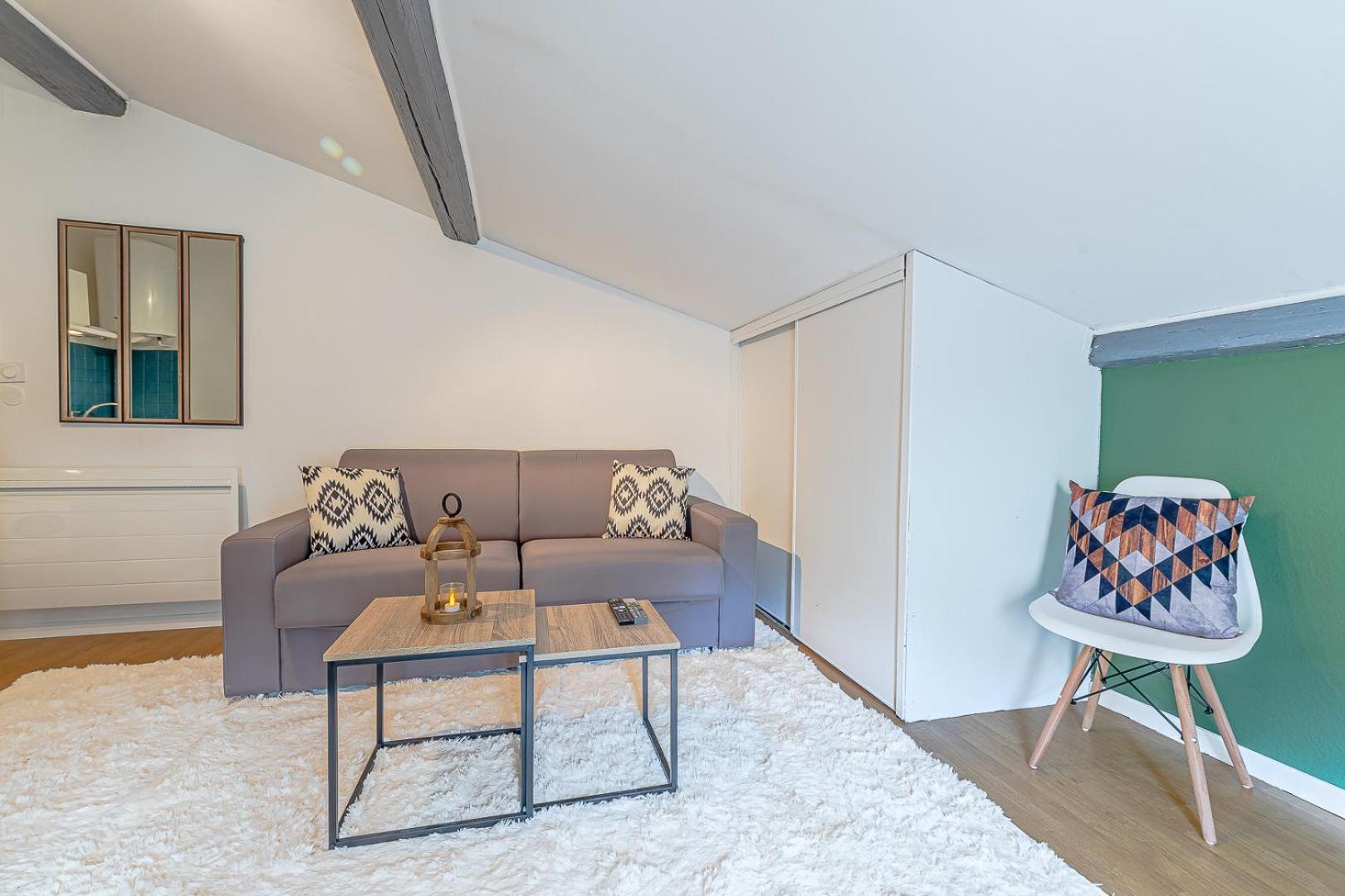 1 Studio & 4 Appts - 1 A 4 Lits - 1 A 7 Pers - 1 Immeuble - Confort, Flexibilite ------ English - 1 Studio & 4 Apts - 1 To 4 Beds - 1 To 7 Guests - Same Building - Comfort, Flexibility Hayange 外观 照片