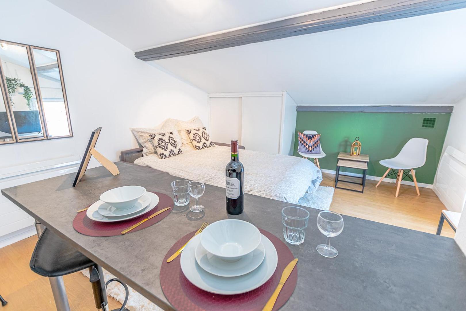 1 Studio & 4 Appts - 1 A 4 Lits - 1 A 7 Pers - 1 Immeuble - Confort, Flexibilite ------ English - 1 Studio & 4 Apts - 1 To 4 Beds - 1 To 7 Guests - Same Building - Comfort, Flexibility Hayange 外观 照片