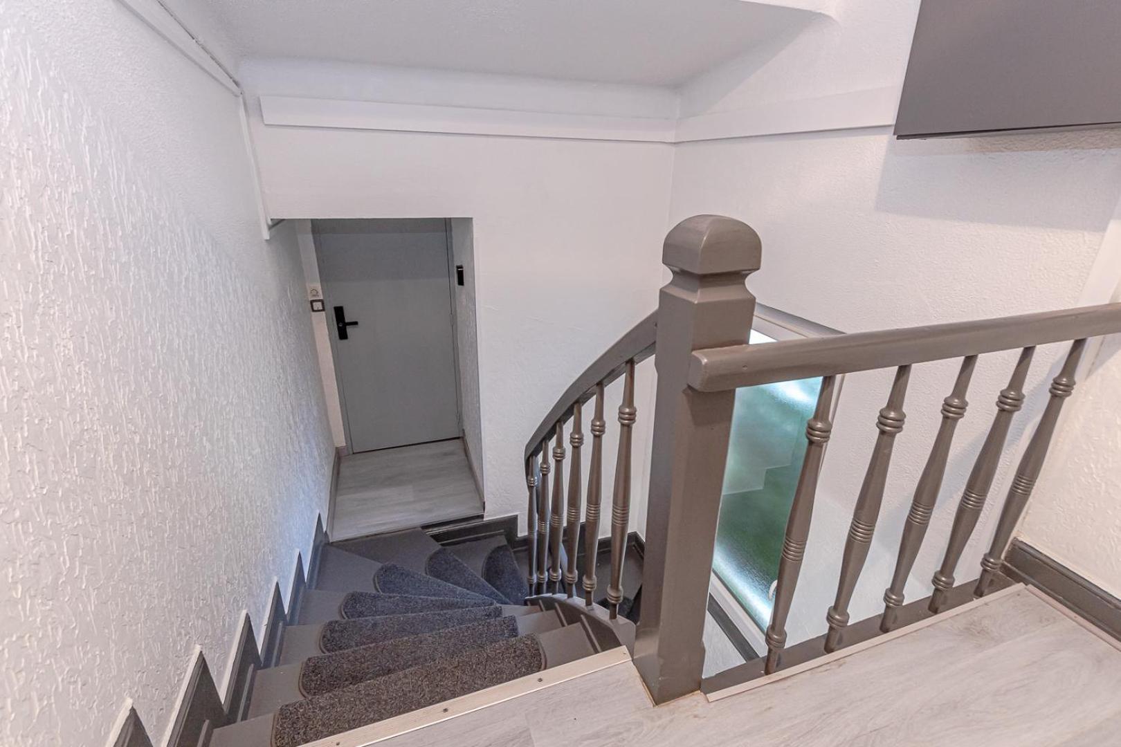 1 Studio & 4 Appts - 1 A 4 Lits - 1 A 7 Pers - 1 Immeuble - Confort, Flexibilite ------ English - 1 Studio & 4 Apts - 1 To 4 Beds - 1 To 7 Guests - Same Building - Comfort, Flexibility Hayange 外观 照片