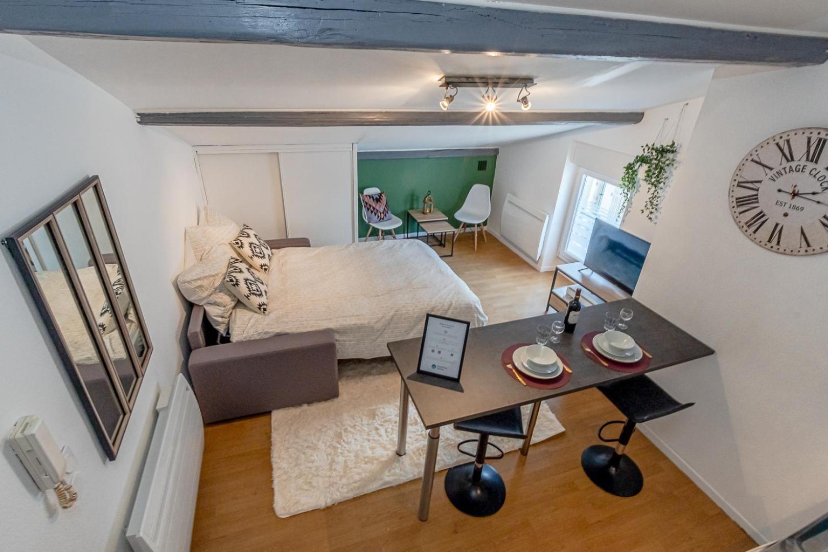 1 Studio & 4 Appts - 1 A 4 Lits - 1 A 7 Pers - 1 Immeuble - Confort, Flexibilite ------ English - 1 Studio & 4 Apts - 1 To 4 Beds - 1 To 7 Guests - Same Building - Comfort, Flexibility Hayange 外观 照片