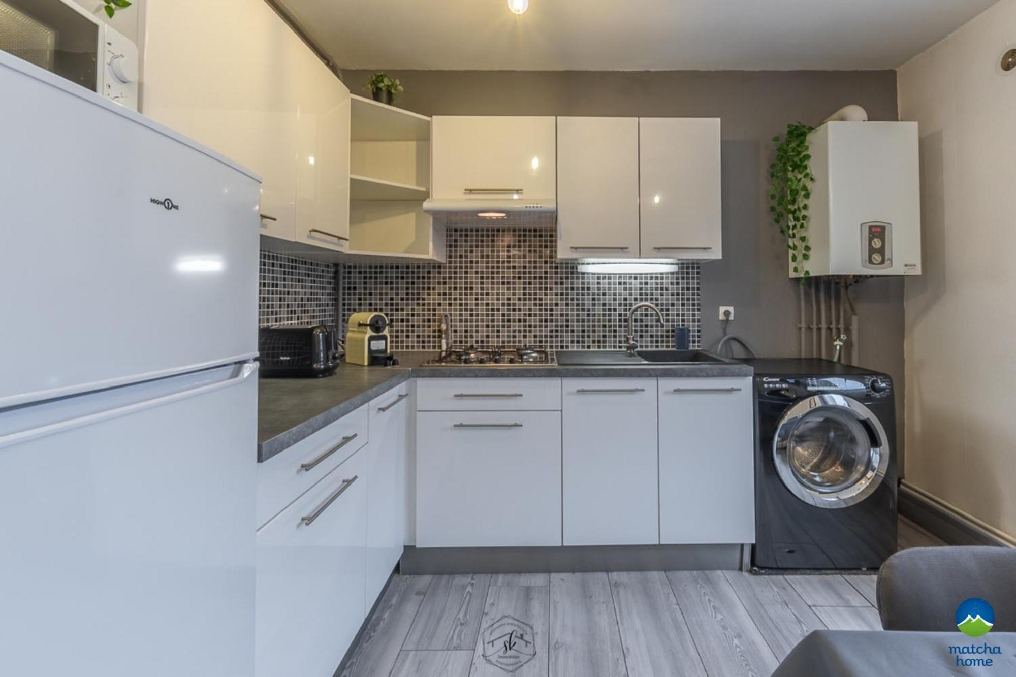 1 Studio & 4 Appts - 1 A 4 Lits - 1 A 7 Pers - 1 Immeuble - Confort, Flexibilite ------ English - 1 Studio & 4 Apts - 1 To 4 Beds - 1 To 7 Guests - Same Building - Comfort, Flexibility Hayange 外观 照片