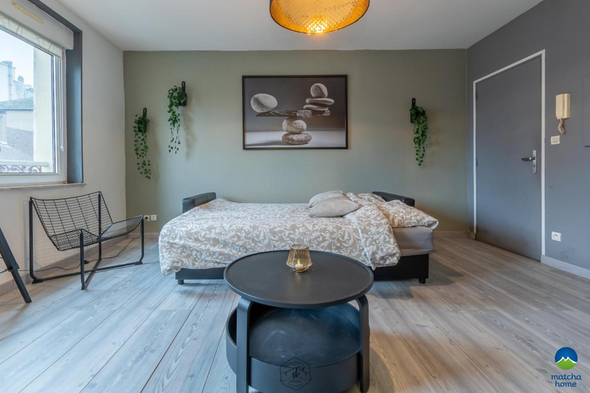 1 Studio & 4 Appts - 1 A 4 Lits - 1 A 7 Pers - 1 Immeuble - Confort, Flexibilite ------ English - 1 Studio & 4 Apts - 1 To 4 Beds - 1 To 7 Guests - Same Building - Comfort, Flexibility Hayange 外观 照片